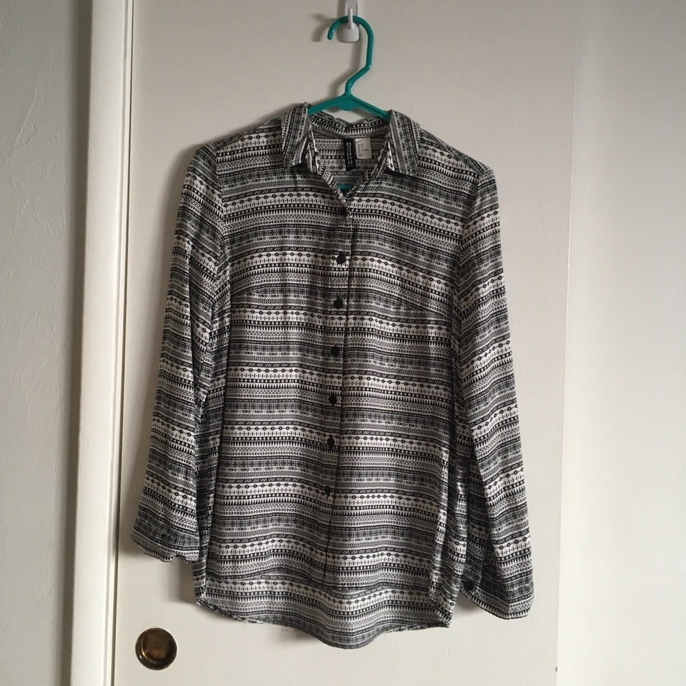 Black and White Pattern Button Down - Picture 2 of 6